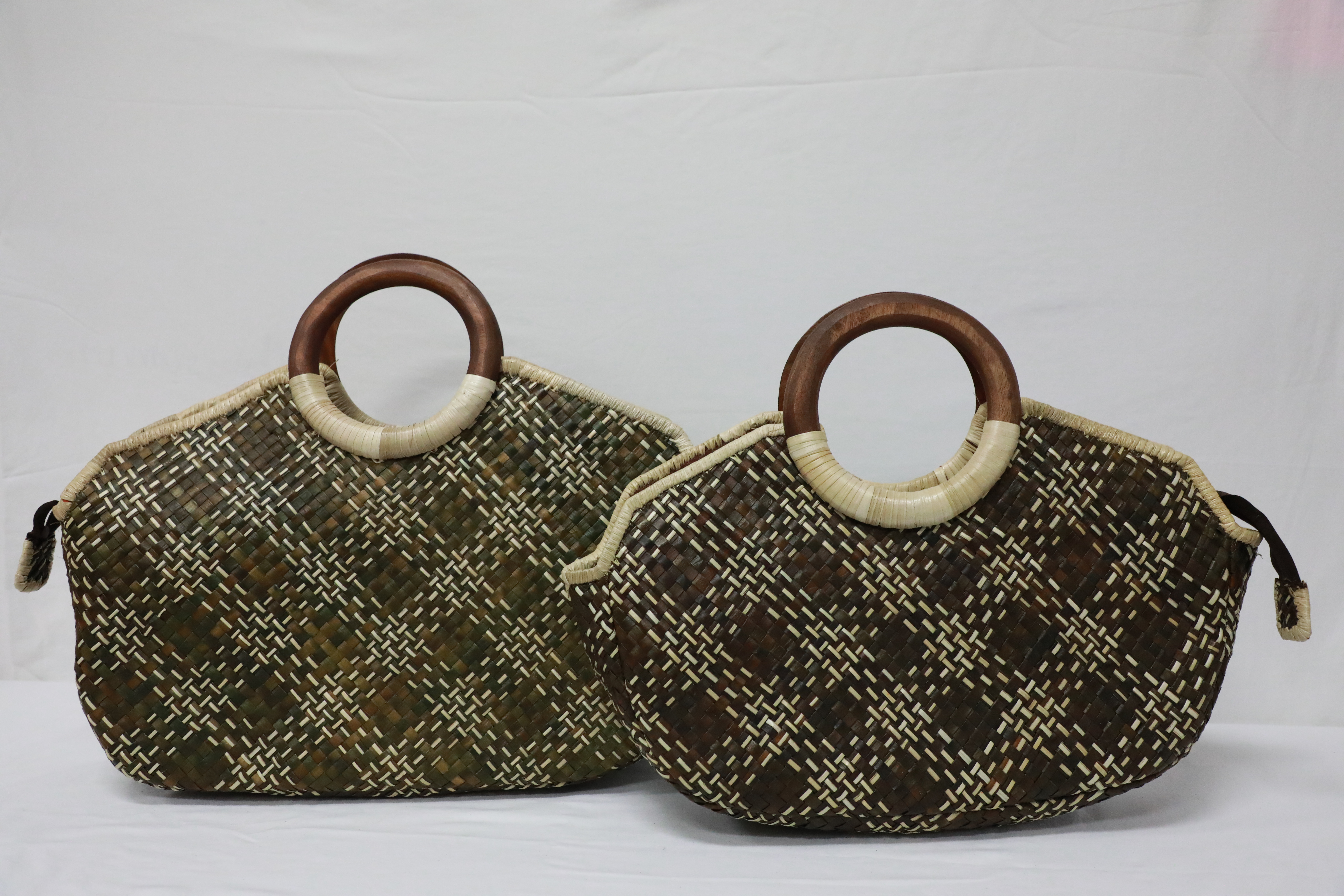 Lauhala Horizontal Bag (Lrg. 18x12x4_Med.17X11X4)